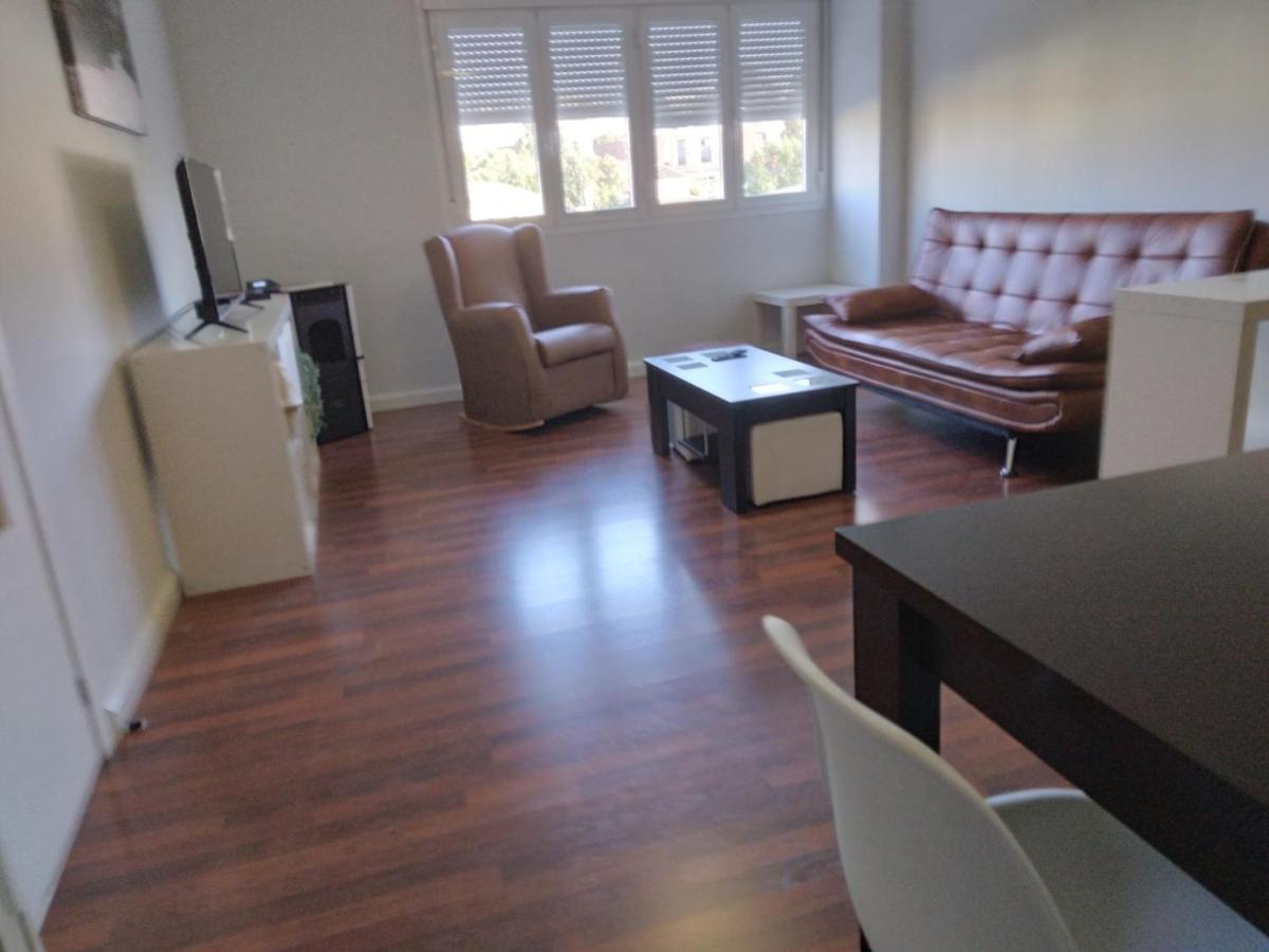 Apartament Piso Amplio Y Tranquilo En Marchena Zewnętrze zdjęcie